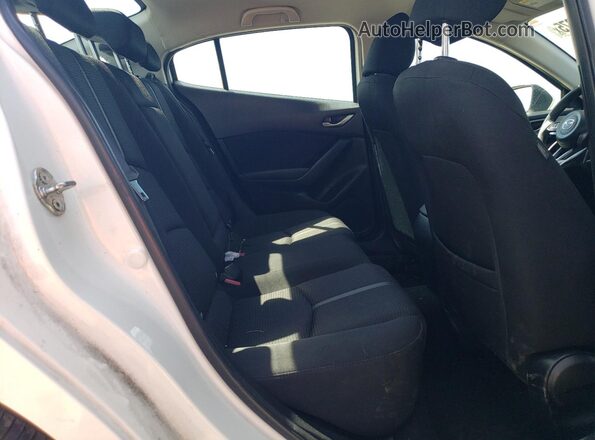 3MZBN1U75JM176853 2018 MAZDA 3 White Rear seats view
