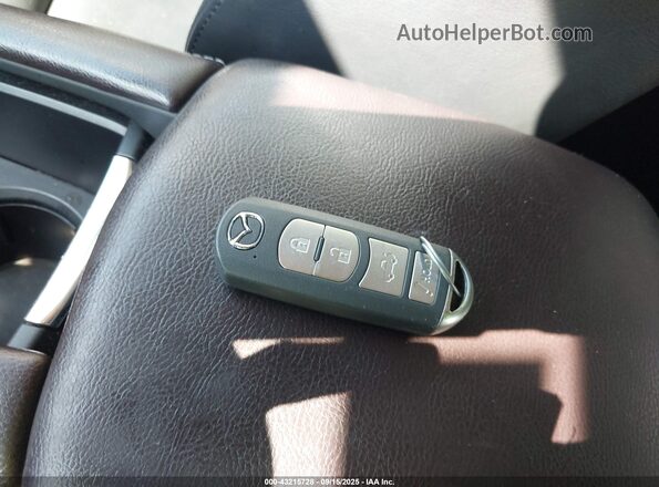 3MZBN1V79HM106572 2017 MAZDA 3 Серый Вид панели приборов