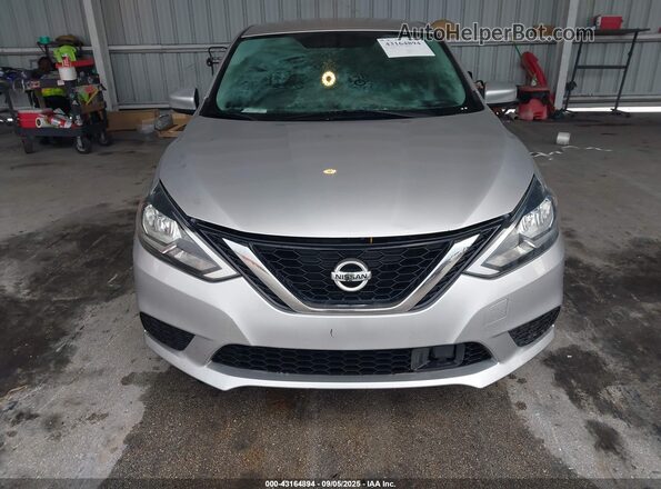 3N1AB7AP6JL646248 2018 NISSAN SENTRA Silver Widok z przodu