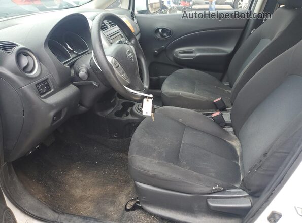 3N1CE2CP6JL356477 2018 NISSAN VERSA White Widok wnętrza z przodu