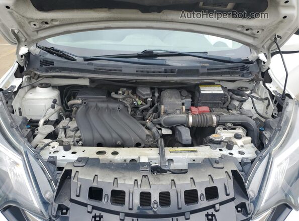 3N1CE2CP6JL356477 2018 NISSAN VERSA White Widok wnętrza z tyłu