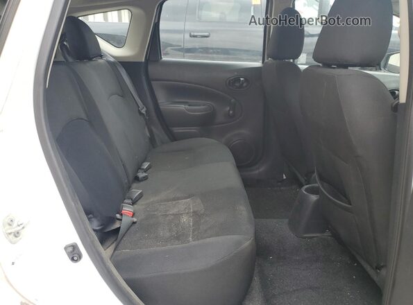 3N1CE2CP6JL356477 2018 NISSAN VERSA White Widok tylnych siedzeń