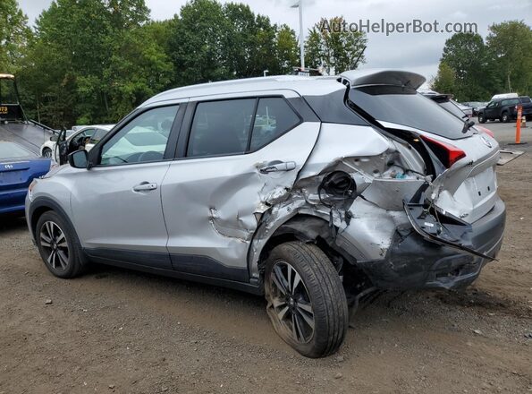 3N1CP5CU2JL543779 2018 NISSAN KICKS Silver Tył lewy