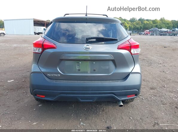 3N1CP5CU3JL530670 2018 NISSAN KICKS Gray 