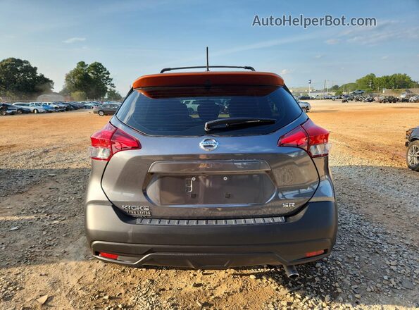 3N1CP5CU4JL500965 2018 NISSAN KICKS Gray უკანა ხედი