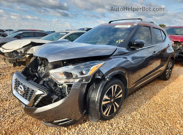 3N1CP5CU4JL500965 2018 NISSAN KICKS Gray წინა მარცხენა ხედი სამი მეოთხედიდან