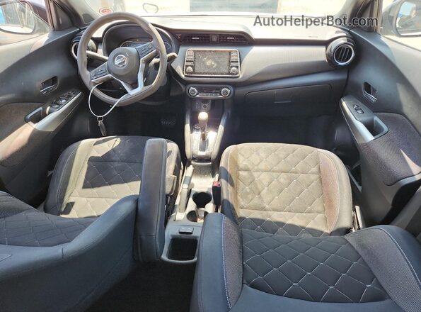 3N1CP5CU7JL514374 2018 NISSAN KICKS Белый Вид панели приборов
