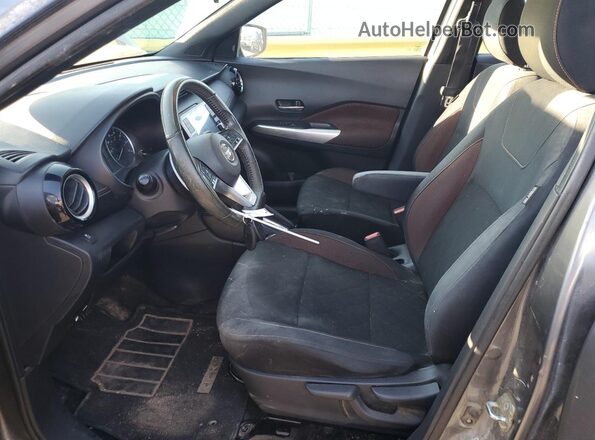 3N1CP5CU7JL546029 2018 NISSAN KICKS Gray წინა სალონის ხედი