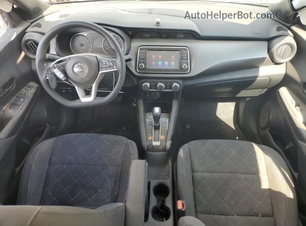 3N1CP5CU8JL521916 2018 NISSAN KICKS Gray წინა პანელის ხედი