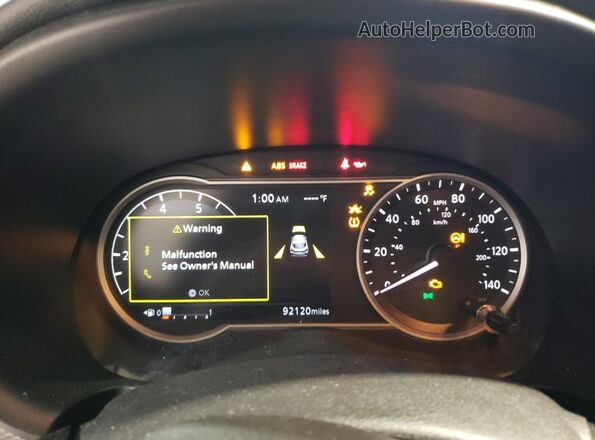 3N1CP5CU9JL526817 2018 NISSAN KICKS Silver Instrument cluster view