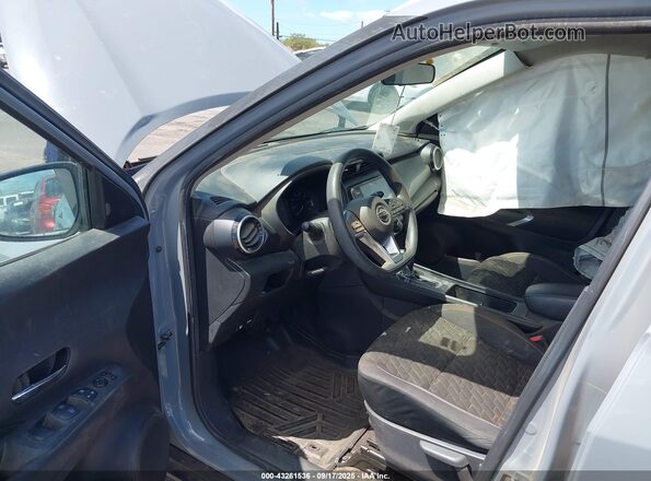 3N1CP5CV0ML494174 2021 NISSAN KICKS Gray Вид салону спереду