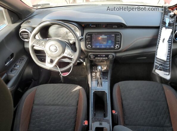 3N1CP5DV5ML566727 2021 NISSAN KICKS Красный Вид панели приборов
