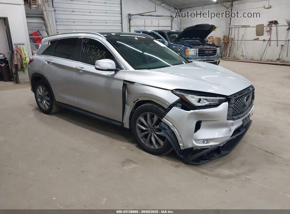 3PCAJ5BB4MF119285 2021 INFINITI QX50 Серебряный Передняя правая четверть