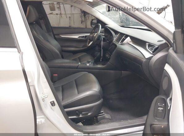 3PCAJ5BB4MF119285 2021 INFINITI QX50 Серебряный Вид салона спереди