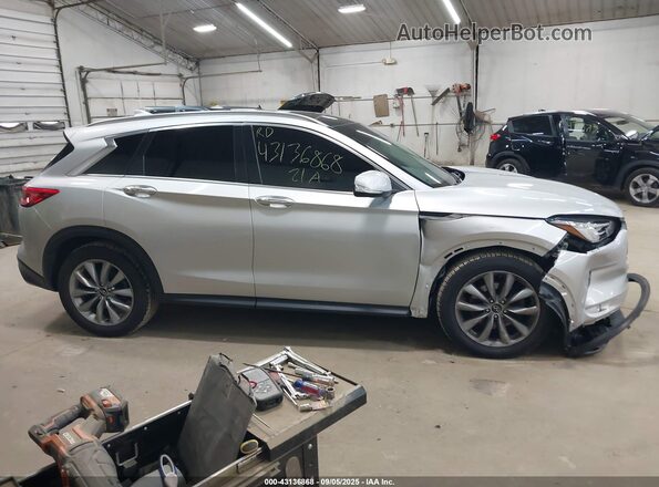 3PCAJ5BB4MF119285 2021 INFINITI QX50 Серебряный Вид задней части салона