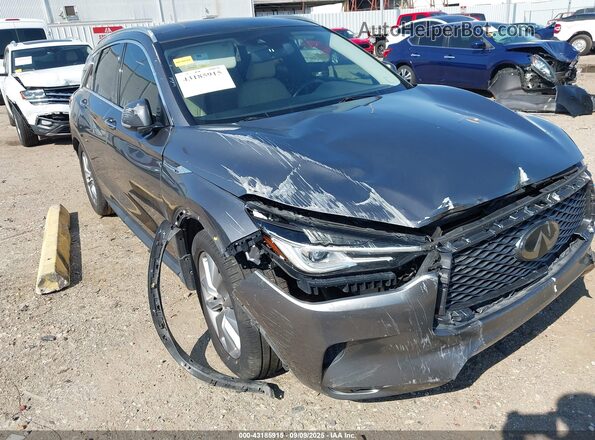 3PCAJ5M12LF100477 2020 INFINITI QX50 Серый Вид спереди