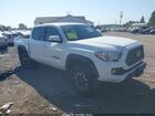 2020 Toyota Tacoma Trd Off-road White vin: 3TMCZ5AN5LM329238