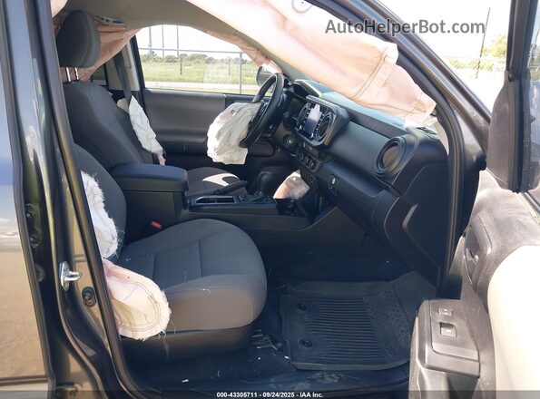 3TYCZ5AN2PT151220 2023 TOYOTA TACOMA Gray წინა სალონის ხედი