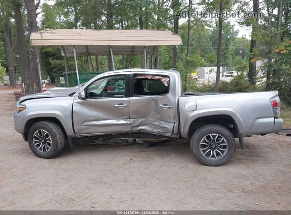3TYCZ5AN8MT040568 2021 TOYOTA TACOMA Silver Widok wnętrza 360 stopni