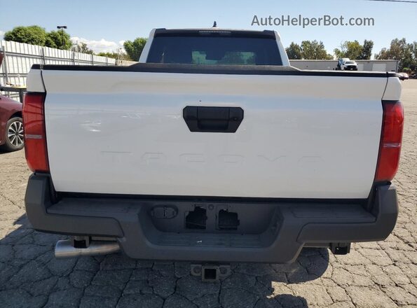 3TYJDAHN5ST030971 2025 TOYOTA TACOMA White უკანა ხედი