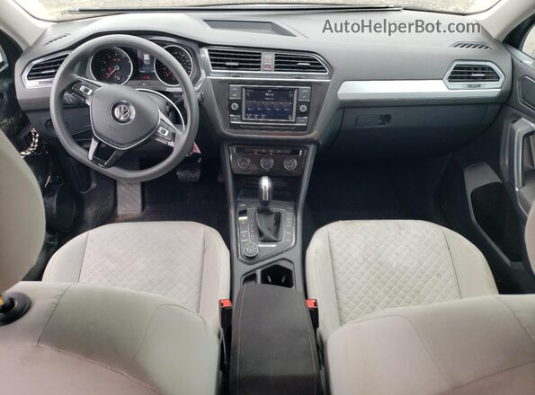 3VV0B7AX2JM017073 2018 VOLKSWAGEN TIGUAN Charcoal წინა პანელის ხედი
