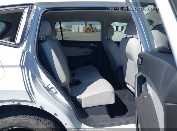 3VV1B7AX2JM020785 2018 VOLKSWAGEN TIGUAN White Вид наклейки з VIN-кодом