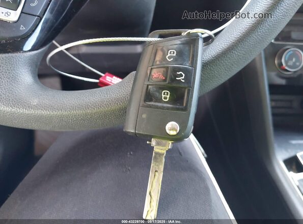 3VV1B7AX4JM121682 2018 VOLKSWAGEN TIGUAN Черный Вид панели приборов