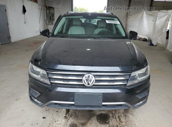 3VV1B7AX6JM023799 2018 VOLKSWAGEN TIGUAN Черный Вид спереди