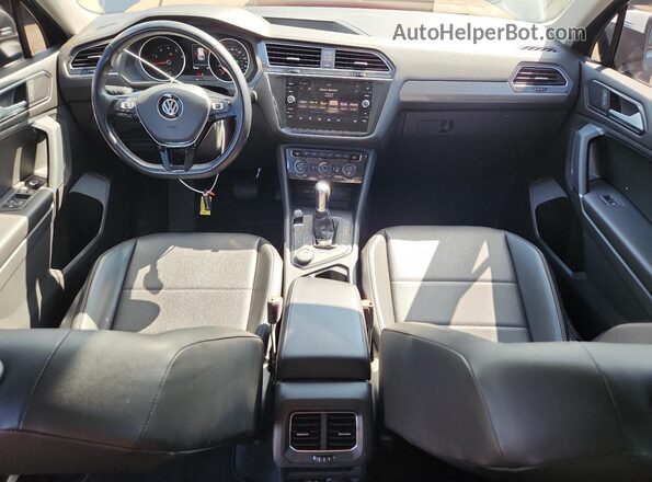 3VV2B7AX3JM003997 2018 VOLKSWAGEN TIGUAN Gray წინა პანელის ხედი