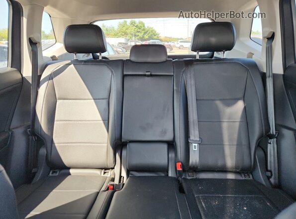 3VV2B7AX3JM003997 2018 VOLKSWAGEN TIGUAN Gray უკანა სავარძლების ხედი