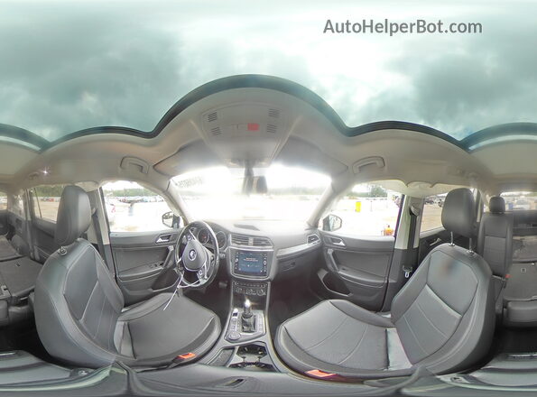 3VV2B7AX3JM091384 2018 VOLKSWAGEN TIGUAN Черный Панорамный вид салона 360°