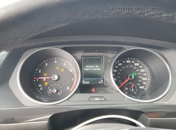 3VV3B7AX1JM101916 2018 VOLKSWAGEN TIGUAN Black ხელსაწყოთა პანელის ხედი