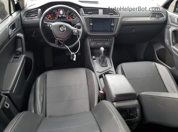 3VV3B7AX8JM103579 2018 VOLKSWAGEN TIGUAN Gray Вид панелі приладів
