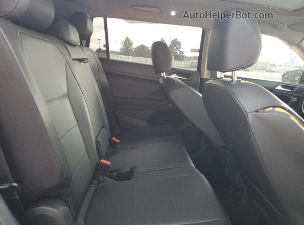 3VV3B7AX8JM103579 2018 VOLKSWAGEN TIGUAN Gray Вид задньої частини салону
