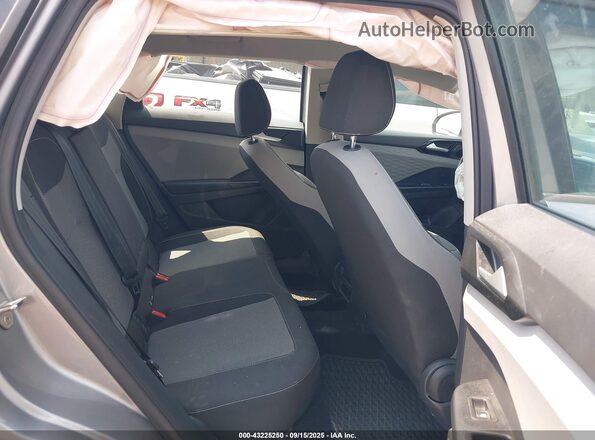 3VVCX7B28PM367186 2023 VOLKSWAGEN TAOS Silver Vista de la etiqueta del VIN
