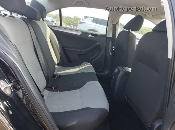 3VW2B7AJ8JM207380 2018 VOLKSWAGEN JETTA Black Հետևի նստատեղերի տեսք