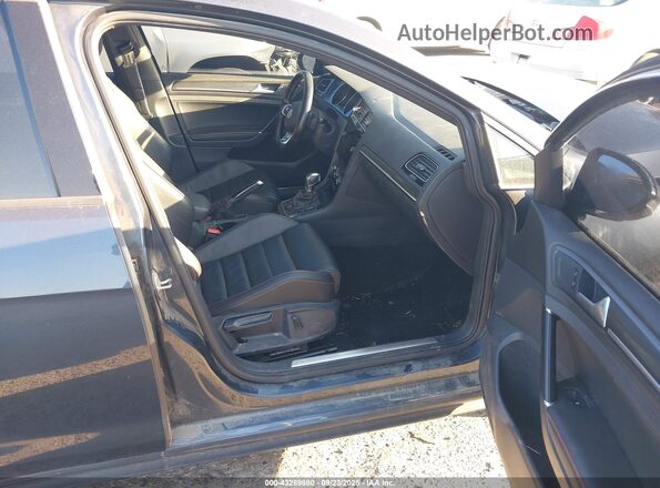 3VW447AUXJM252575 2018 VOLKSWAGEN GTI Gray Vista interior delantera