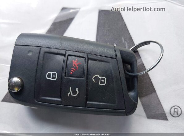 3VW5X7BU4SM040217 2025 VOLKSWAGEN JETTA Green წინა პანელის ხედი