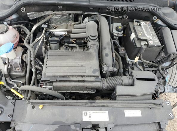 3VWDB7AJ3JM263235 2018 VOLKSWAGEN JETTA Gray Rear interior view
