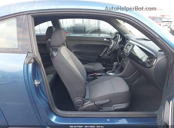 3VWF17AT1HM622444 2017 VOLKSWAGEN BEETLE Blue Vista interior delantera