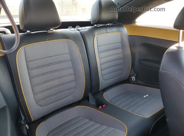 3VWS17AT1HM624757 2017 VOLKSWAGEN BEETLE Gold Rear seats view