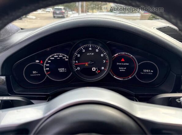 WP1BG2AY8NDA55XXX 2022 PORSCHE CAYENNE Black Առջևի վահանակի տեսք