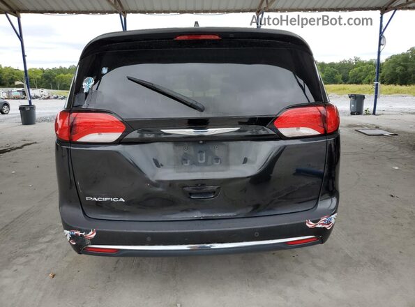 2C4RC1BG2JR120890 2018 CHRYSLER PACIFICA Black Front interior view