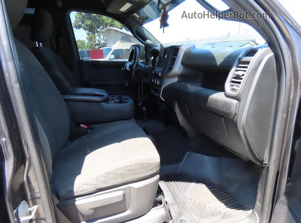 3C63RRGL6MG565739 2021 RAM 3500 Серый Вид сзади