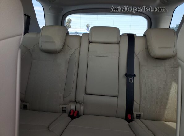 4JGDA5JB7JB088090 2018 MERCEDES-BENZ GLE White Vista de los asientos traseros