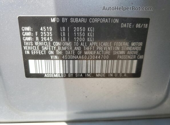 4S3BNAA60J3044700 2018 SUBARU LEGACY Silver Vista del compartimento del motor