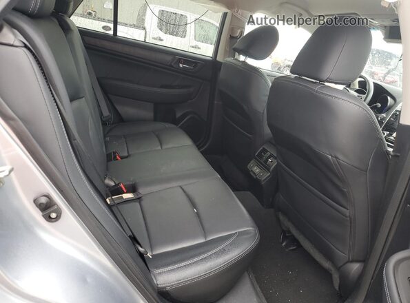 4S4BSAJC8K3282953 2019 SUBARU OUTBACK Silver Widok wnętrza z tyłu