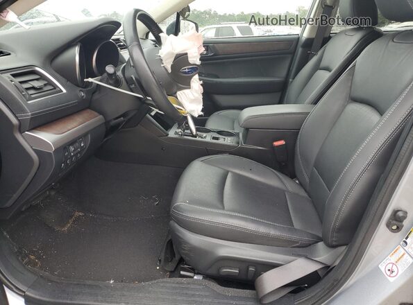4S4BSAJC8K3282953 2019 SUBARU OUTBACK Silver Widok wnętrza z przodu