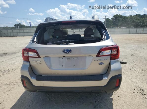4S4BSANC6J3327008 2018 SUBARU OUTBACK Beige Widok z tyłu