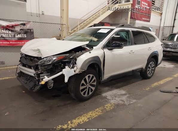 4S4BTAFC6R3213422 2024 SUBARU OUTBACK Белый Передняя левая четверть
